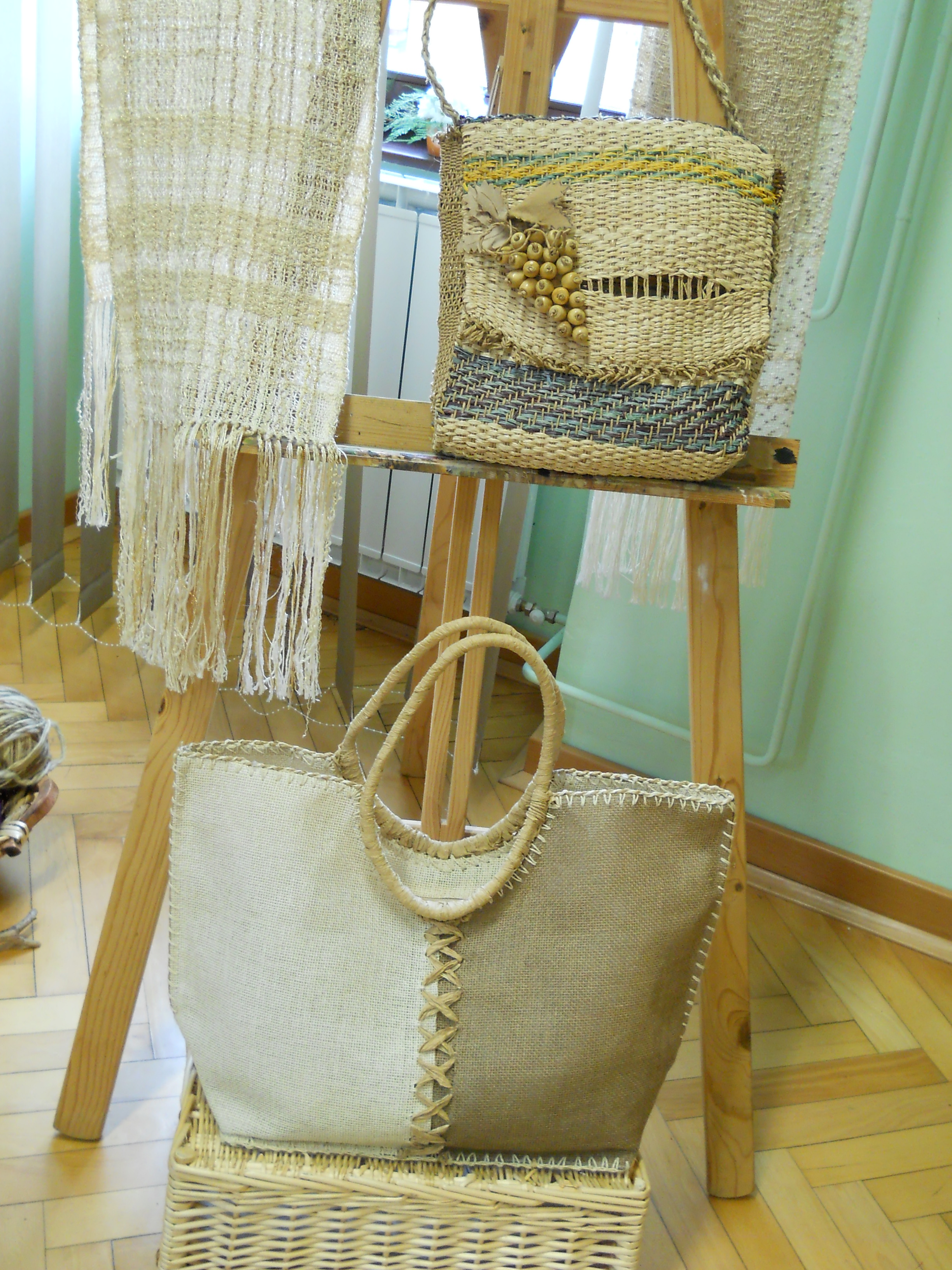 Prikaz unikatnega ročnega tkanja in razstava izdelkov, Pristava pri Tržiču, 28.2.2014
